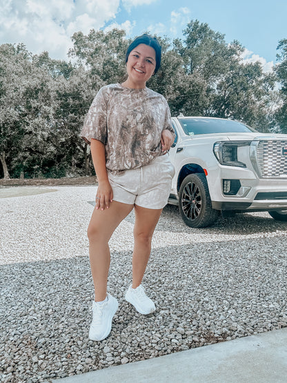Camo Shorts in Beige