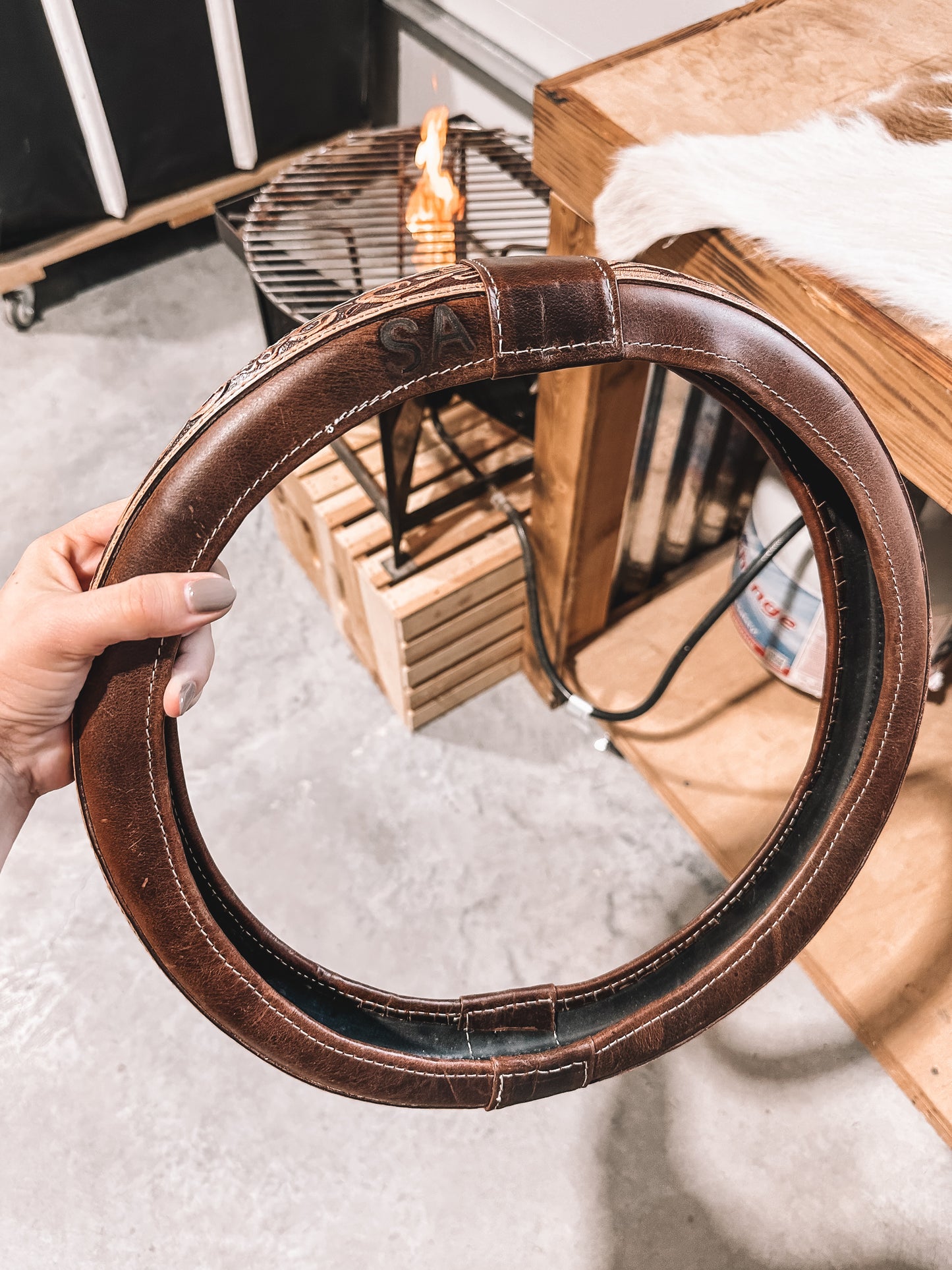 Tooled Leather Steering Wheel Cover in Brown 15 inch