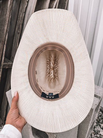 Bangora Straw Cowboy Hat in Natural