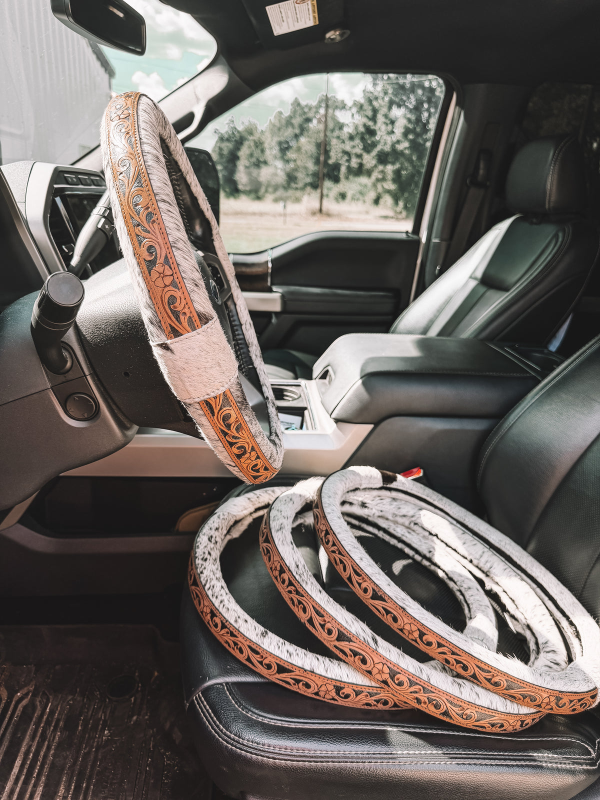 Black & Tan Leather Cowhide Steering Wheel Cover 16 inch