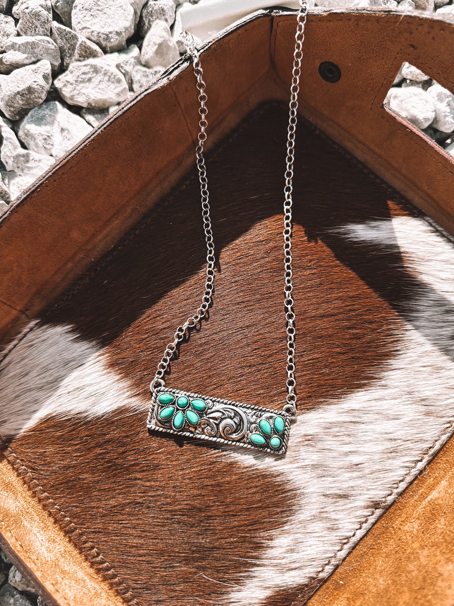 Flower Crest Necklace