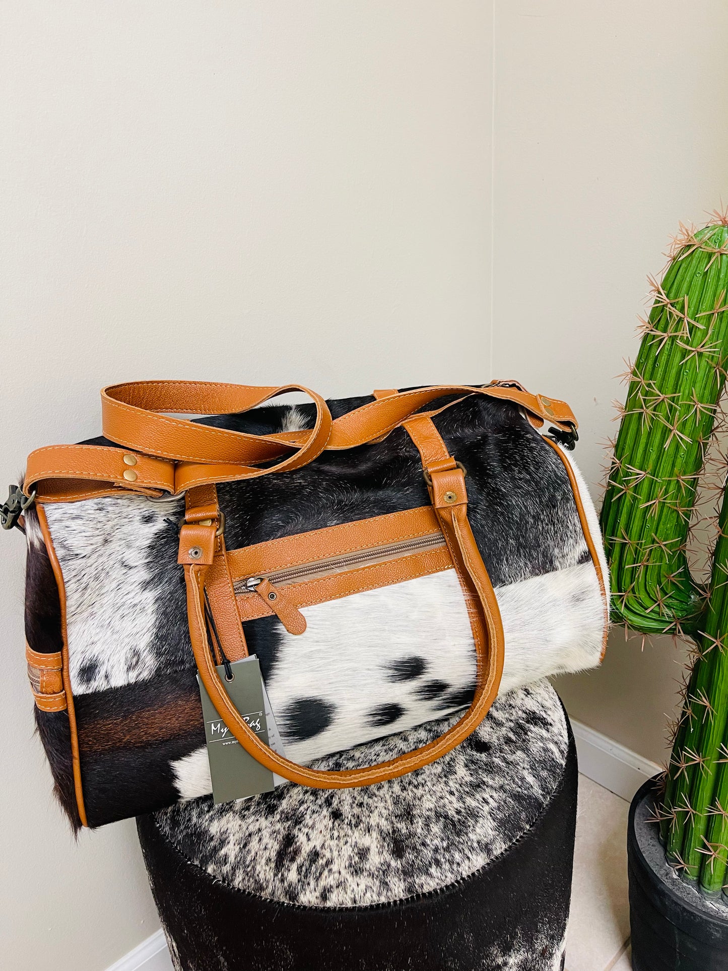 Onyx Traveler Cowhide Duffle Bag